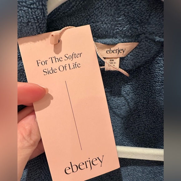 New With Tags: Eberjey Unisex Terry Robe In Size S/M - Picture 11 of 12